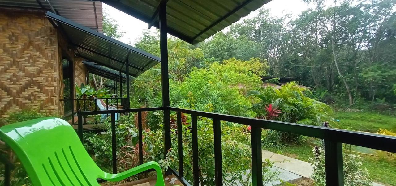 Bamboo Hut Bangalow Ko Mook Εξωτερικό φωτογραφία